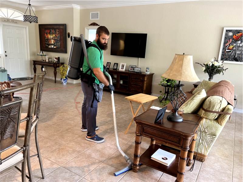 Standard house cleaning in Cape Coral from Goldmillio