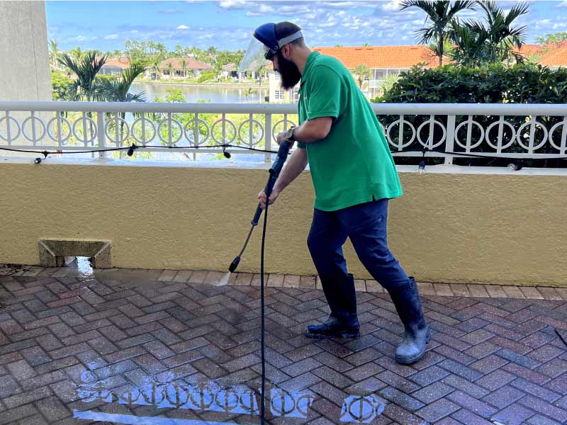 Pressure washing – Nov 6 | Goldmillio cleaning service in Cape Coral 