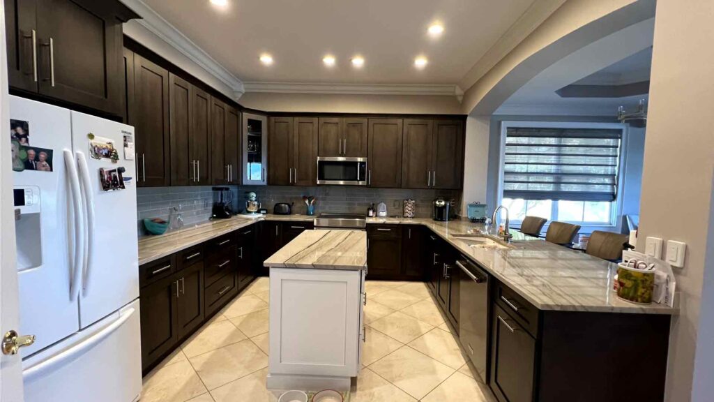 Kitchen cleaning - Deep condo cleaning in Cape Coral by Goldmillio - Jan 14 