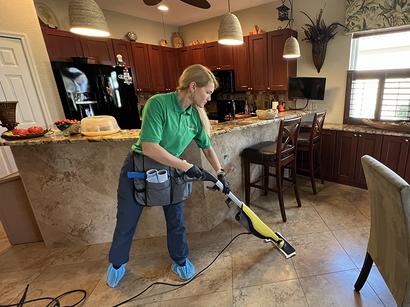 House deep cleaning - Jan 1 | Goldmillio cleaning service in Cape Coral 