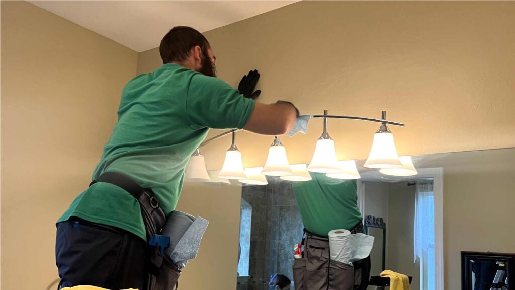Chandelier cleaning - Deep cleaning in Cape Coral by Goldmillio - Jan 26
