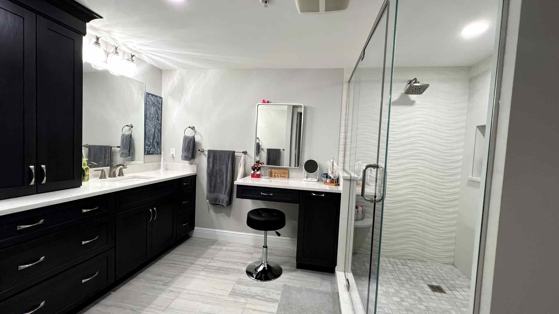 Bathroom - Deep condo cleaning in Cape Coral by Goldmillio - Apr 21 | https://www.google.com/maps/place/?cid=2863543821522134674