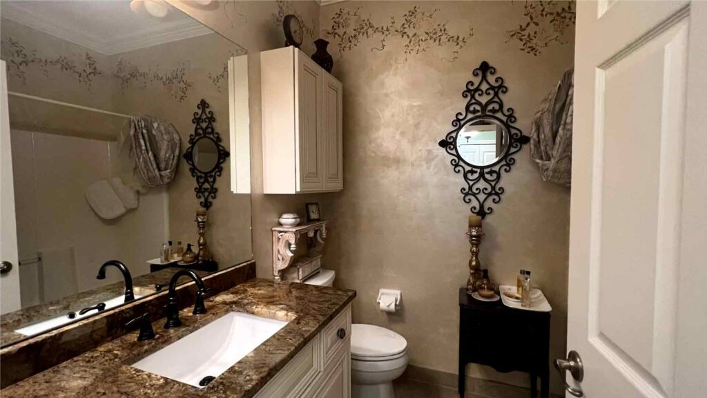Bathroom - Deep cleaning in Cape Coral by Goldmillio - Apr 15