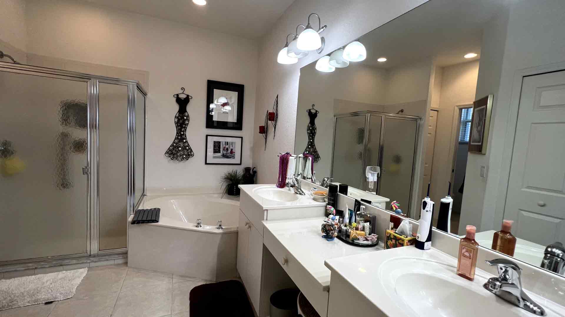 Bathroom - Regular cleaning in Cape Coral by Goldmillio - May 20