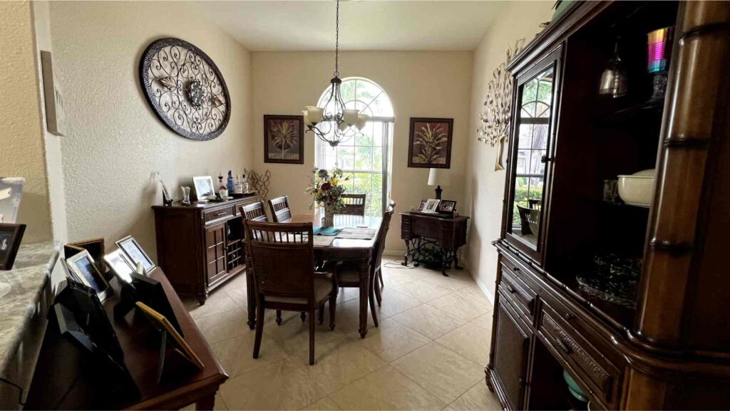 Dining room - Deep cleaning in Cape Coral by Goldmillio - Jun 15