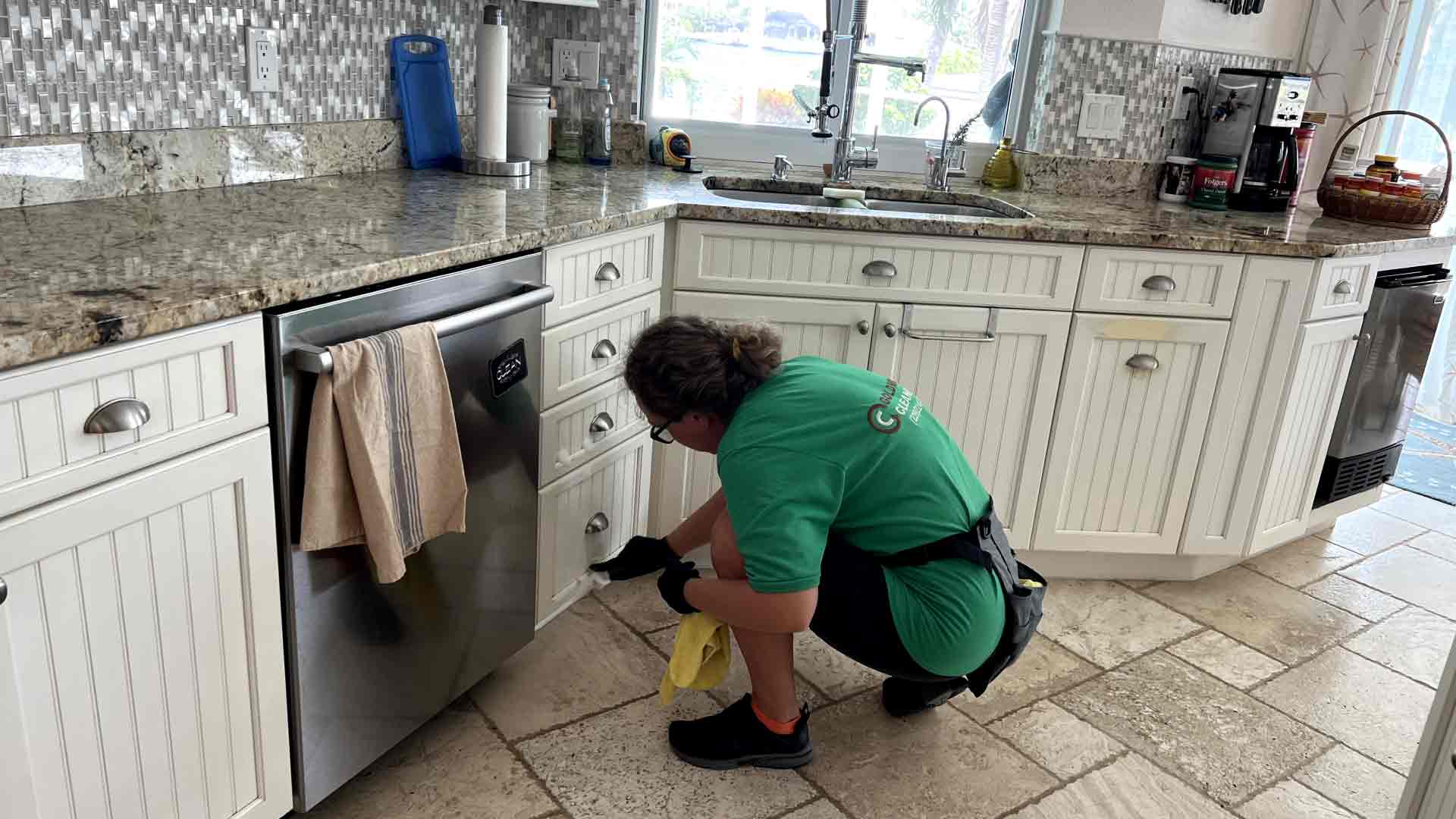 Kitchen - Regular cleaning in Cape Coral by Goldmillio - July 26