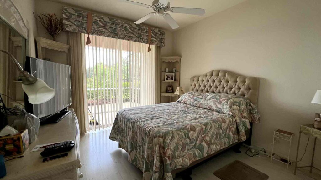 Bedroom - Deep cleaning in Cape Coral by Goldmillio - Aug 22