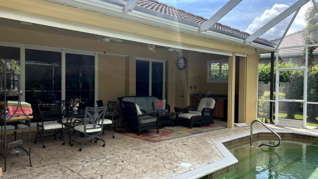 Pool Deck Regular Cleaning in Cape Coral by Goldmillio - Oct 6