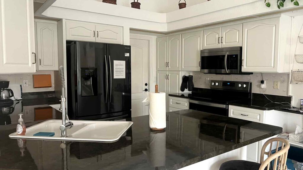 Kitchen Rental Deep Cleaning by Goldmillio, Dec 14